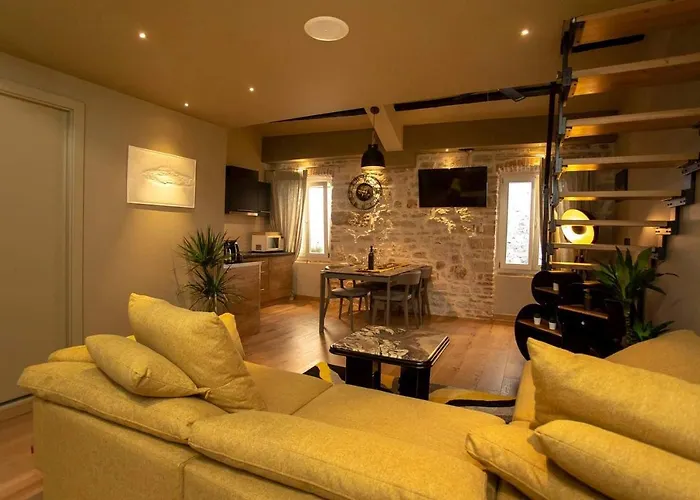 ˇdcˇ Modern Apartment Near The Church