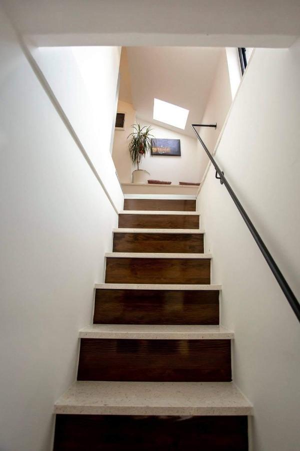 Apartment ˇdcˇ Modern Near The Church