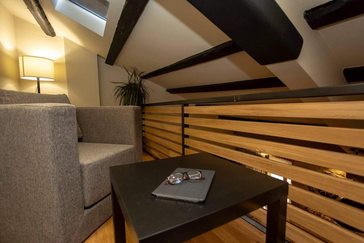 ˇdcˇ Modern Near The Church Apartment *